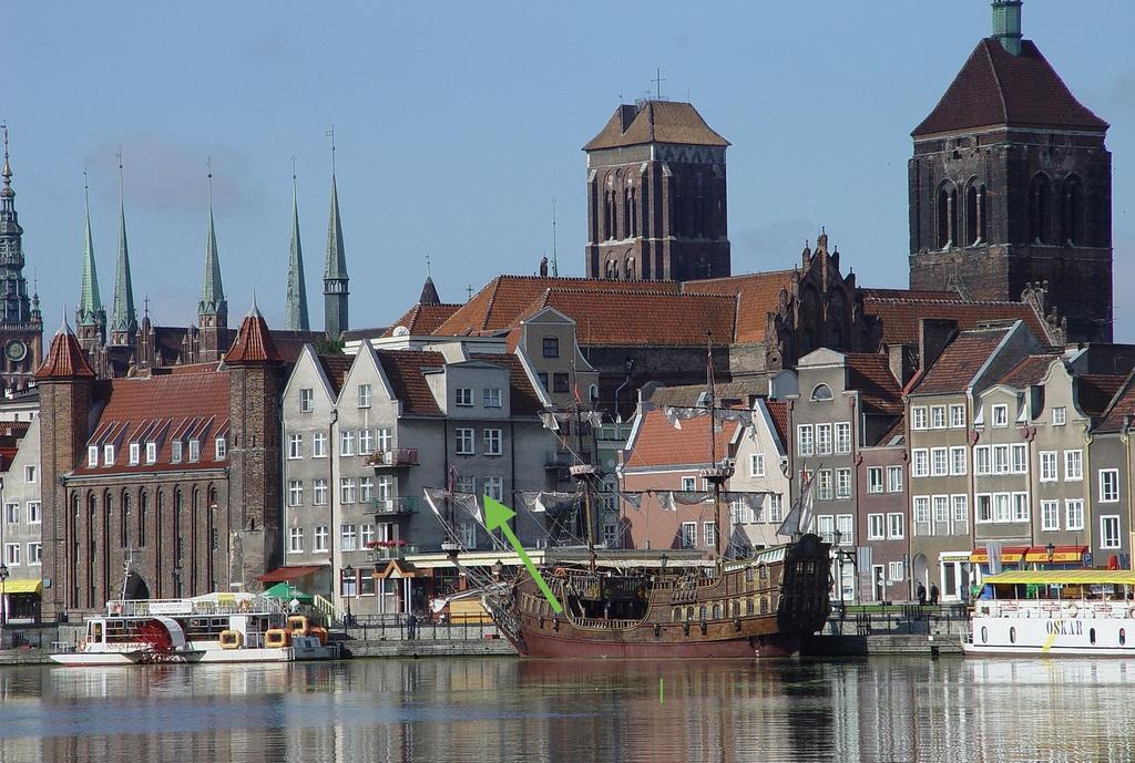 Gdansk Old Town River View Exterior foto